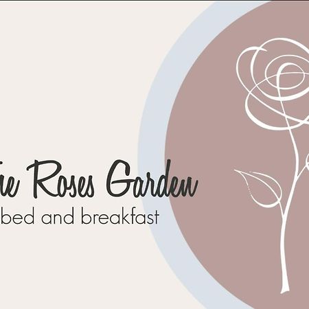 The Roses Garden Bed and Breakfast La Maddalena  Exteriör bild