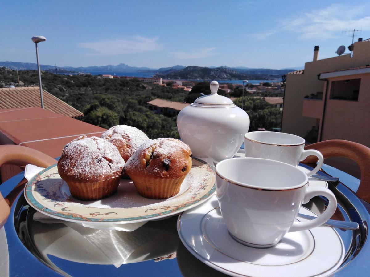 The Roses Garden Bed and Breakfast La Maddalena  Exteriör bild