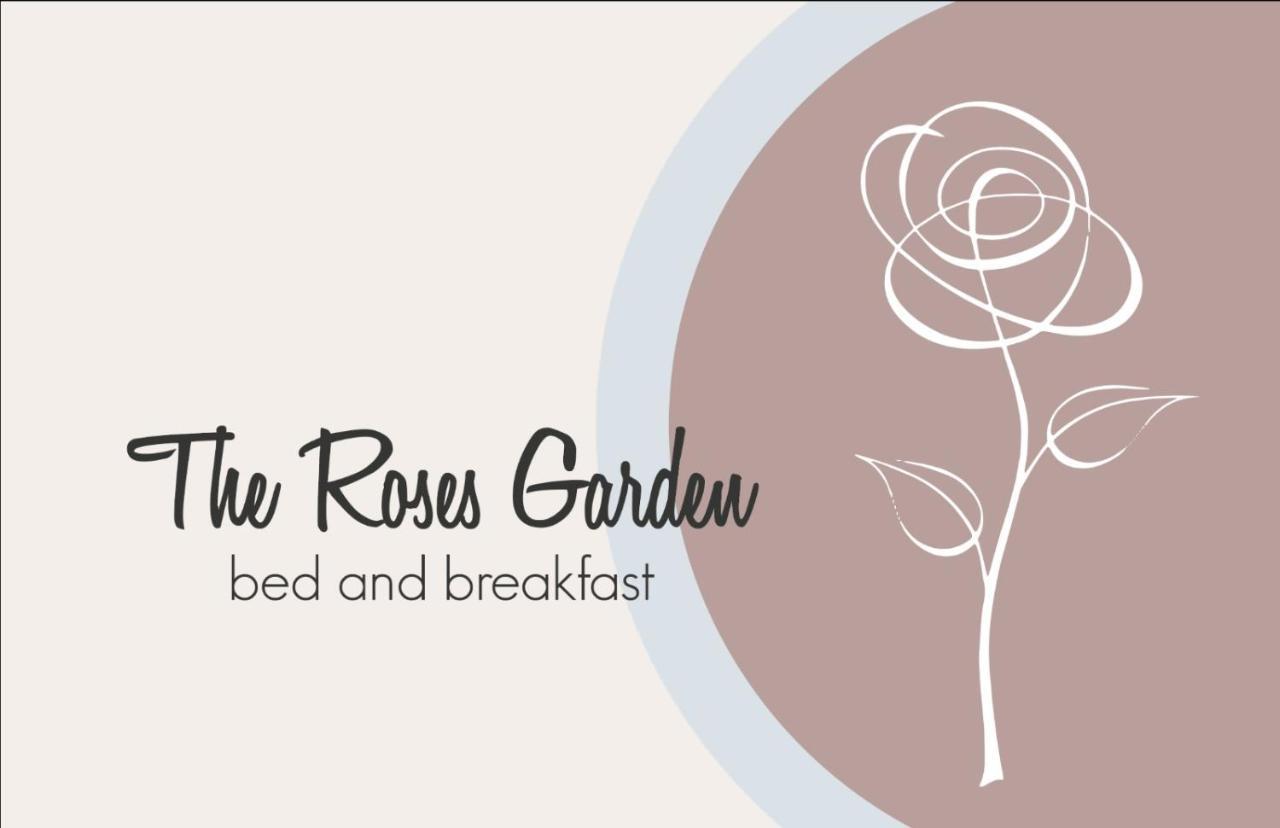 The Roses Garden Bed and Breakfast La Maddalena  Exteriör bild